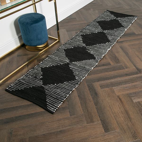 Conch Diamond Runner - Black